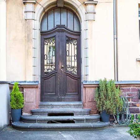 公寓 Ganzaliesele, Ideal Pro, Gare A 2 Minutes A Pied, Bus Devant L'Immeuble, Arrivee Autonome, Wifi, Centre Historique De Colmar, Appartement Lumineux Et Calme, *