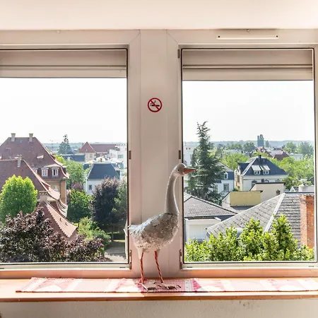 Ganzaliesele, Idéal Escapade à Deux, Vue Vosges, Gare à 2 Minutes à Pied, Centre Historique De Colmar, Lumineux Et Calme, Arrivée Autonome Appartement *