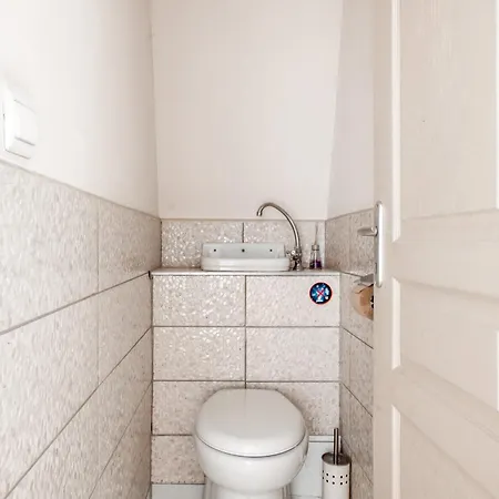 公寓 Ganzaliesele, Ideal Pro, Gare A 2 Minutes A Pied, Bus Devant L'Immeuble, Arrivee Autonome, Wifi, Centre Historique De Colmar, Appartement Lumineux Et Calme, *